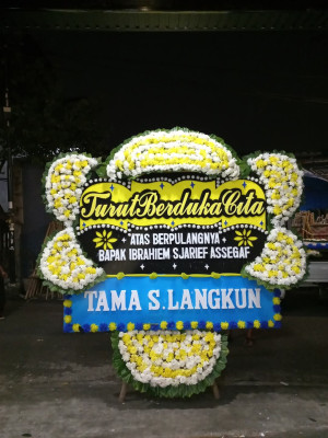 Papan Bunga Duka di Mangkang Wetan